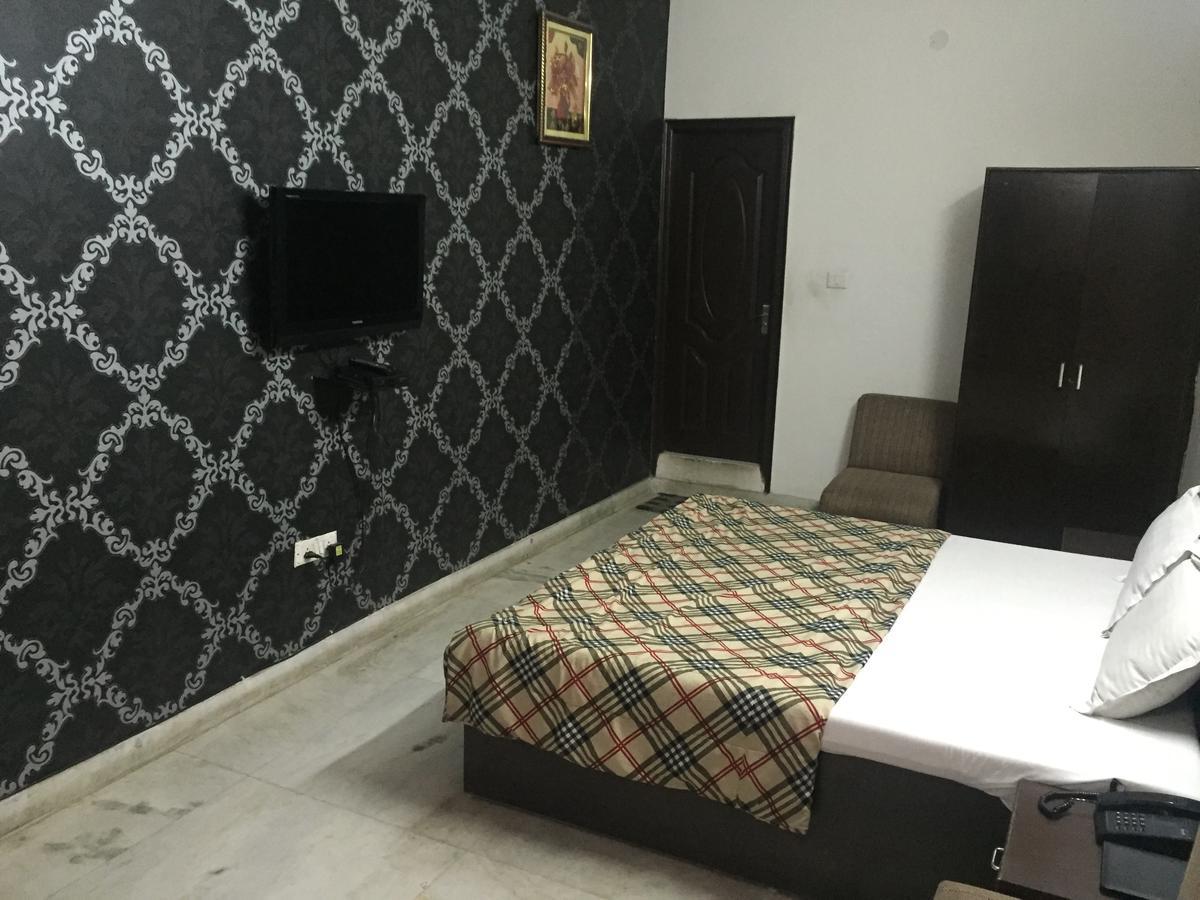 Hotel Invitation Inn Faridabad Exterior photo